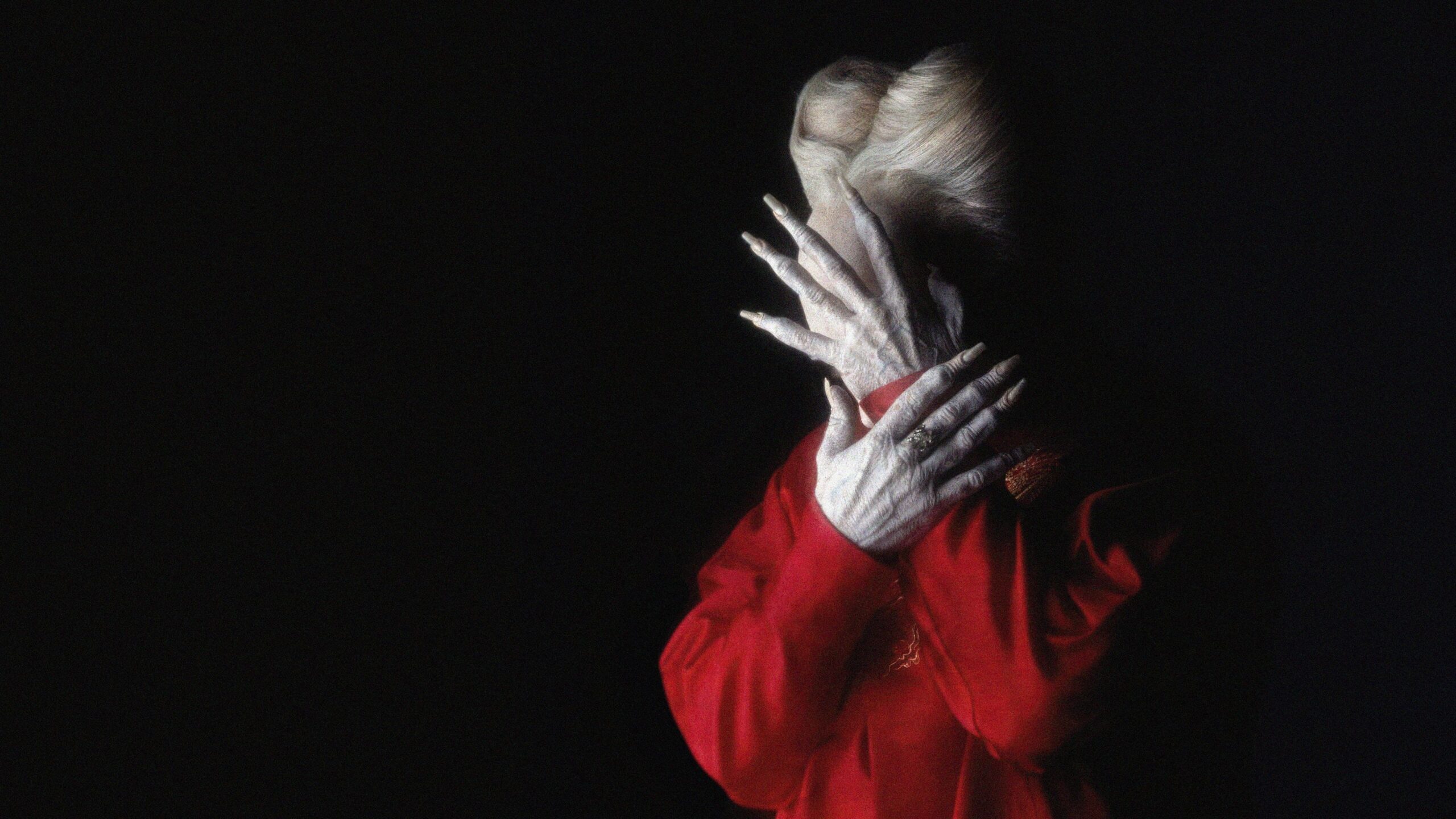 รีวิวแบบจัดเต็ม Bram Stoker’s Dracula เบิกบาน